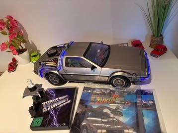 Eaglemoss 1:8 - Modelauto - DMC DeLorean + DVDs Back to the, Nieuw