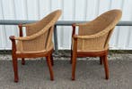 Stoel (2) - Hout, rotan