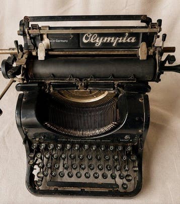 Olympia Büromaschinenwerke AG, Erfurt - Olympia model 8 -