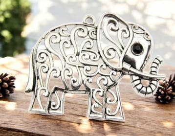 Grote metalen hanger olifant, antiek zilverkleur (zonder..., Ophalen of Verzenden, Nieuw, Bedel
