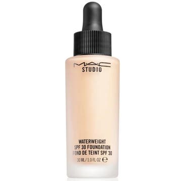 MAC Cosmetics - Studio Waterweight Foundation - NC25 - NC15, Ophalen of Verzenden, Nieuw, Gehele gezicht, Make-up