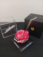Ferrari - Season Helmet - Charles Leclerc - 2025 - Schaal, Nieuw