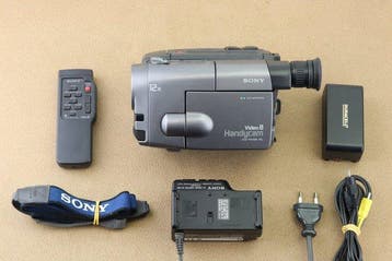 Sony CCD-TRV30E Video8 Videocamera