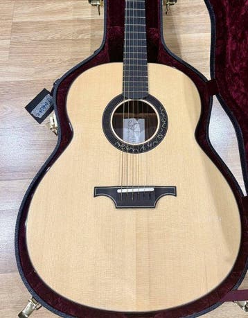 Luis Guerrero Guitars - J Model - - Akoestische gitaar -, Nieuw