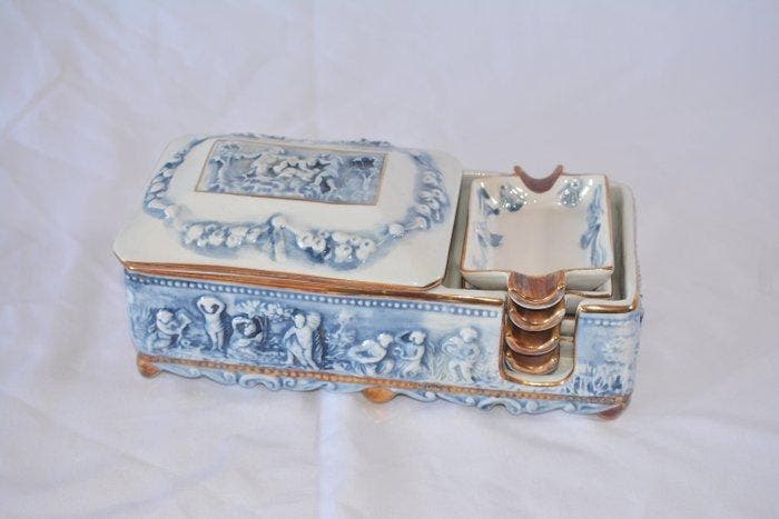 Capodimonte - Morra Assunta (MAS) - Sigarettendoos -, Antiek en Kunst, Curiosa en Brocante