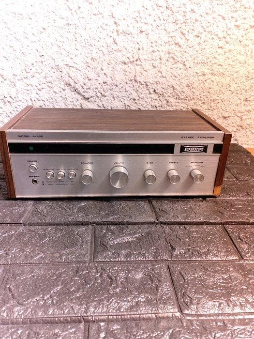 Superscope - A-245 Solid state stereo versterker, Audio, Tv en Foto, Radio's