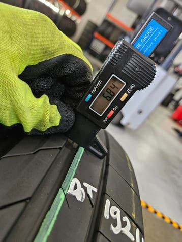 235/45/20 100V HANKOOK VENTUS EVO D24 6,8MM PROFIEL DEMO, Ophalen, Gebruikt, 235 mm, Band(en)