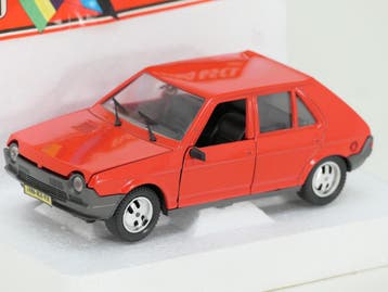 Schaal 1:25 Polistil 5679 Fiat Ritmo 65CL (Personen), Ophalen of Verzenden, Zo goed als nieuw