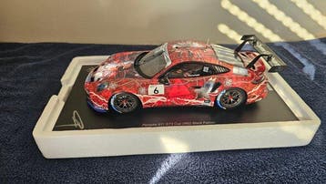 Spark 1:18 - Model raceauto - Porsche - Porsche 911 992 GT3, Nieuw