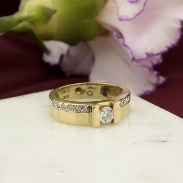Gouden ring met zirconia, Gebruikt, Ophalen of Verzenden, 17 tot 18, Met edelsteen