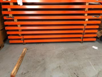 Online veiling: Stalen Oranje koker 307x 80x40  (60 stuks)