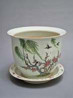 Wang Yeting - Bloempot (2) - Chinees porselein Famille Rose