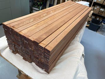 Hardhouten latten120 of 240 cm Perfect voor aftimmering, Minder dan 25 mm, Nieuw, Ophalen of Verzenden, 200 tot 250 cm