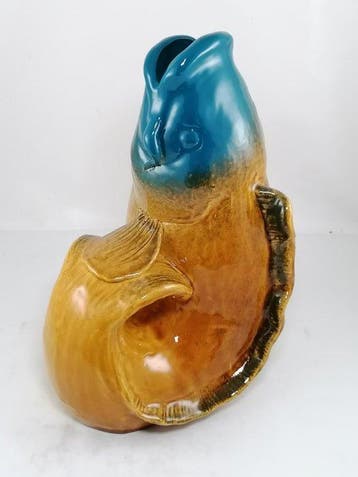 Vanessa Bonino - sculptuur, Koi carp - 25 cm - Majolica -