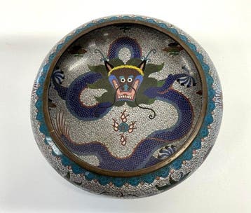 Chinese cloisonné schaal – draken en vlammende parel –