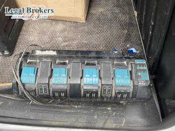 MAKITA DC18SF Batterijlader – BILZEN, Ophalen of Verzenden, Nieuw