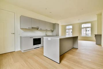 Appartement Pieter Cornelisz. Hooftstraat in Amsterdam, Noord-Holland, Appartement, Amsterdam