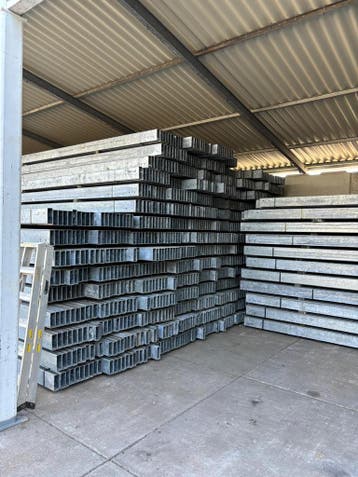 Koker 160x60x4 mm  10 mtr. lang (nieuwstaat), Ophalen, Zo goed als nieuw, IJzer