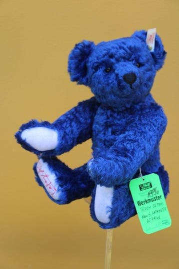 Archief Steiff: Teddybeer Lafayette, 1996, werkvoorbeeld.