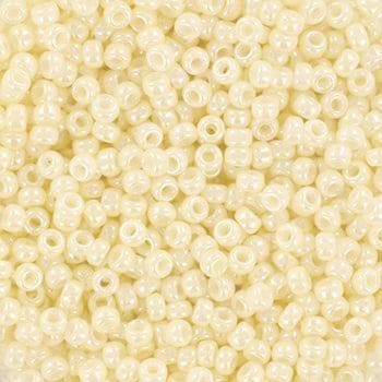 c.a. 5 gram Miyuki rocailles 11/0 - Ceylon cream (2 mm 11), Hobby en Vrije tijd, Kralen en Sieraden maken, Ophalen of Verzenden