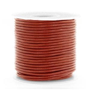 50 cm DQ leerkoord rond 1 mm Red ochre brown, Ophalen of Verzenden, Nieuw, Draad