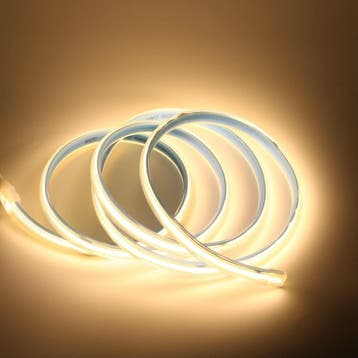 LED Strip 220V 5 meter - Waterdicht | Tweedekansje | OP=OP, Kunststof, Minder dan 50 watt, Ophalen of Verzenden, Led-strip