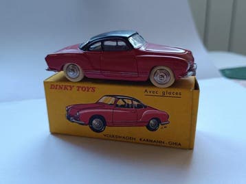 Dinky Toys 1:43 - Modelbouwdoos - Volkswagen Karmann Ghia -, Nieuw