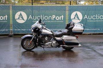 Veiling: Motor Harley-Davidson CVO ULTRA CLASSIC Benzine 200, Chopper