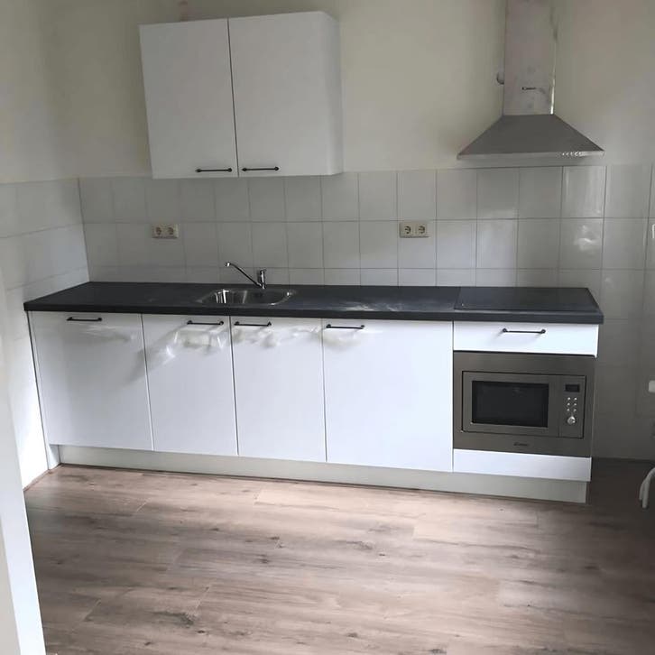 Appartement in Almere gevonden voor €945,- pm, Huizen en Kamers, Huizen te huur, Direct bij eigenaar, Almere, Appartement