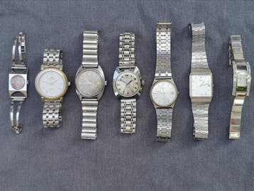 Collectie merkartikelen - 7 Vintage Horloges - oa Pontiac,