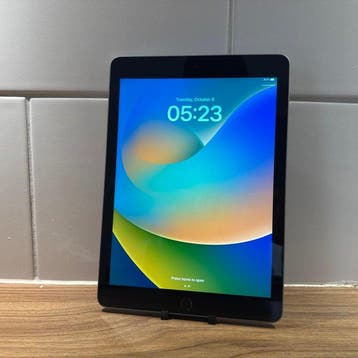 Apple iPad (5th Generation) 128GB Wifi - Mobiele telefoon, Nieuw