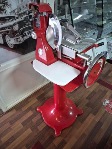 OMAS F300 vliegwiel snijmachine op sokkel  nu in veiling, Gebruikt, Bakkerij en Slagerij