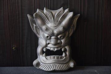 bodem - OniGawara / Onigawara is een amulet ter afweer van
