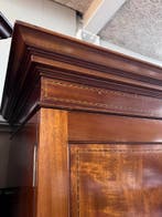 Antieke Engelse 3 deurs garderobekast, 2/3e hangdeel, 184 br, Antiek en Kunst, Antiek | Meubels | Kasten, Ophalen of Verzenden