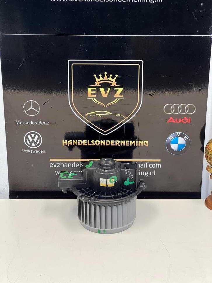 Suzuki Alto 1.0i kachel ventilatiemotor bj.2011 2825009000, Auto-onderdelen, Airco en Verwarming, Gebruikt, Suzuki