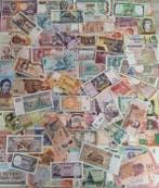 Wereld. - 100 banknotes - various dates (Zonder, Postzegels en Munten, Bankbiljetten | Europa | Niet-Eurobiljetten
