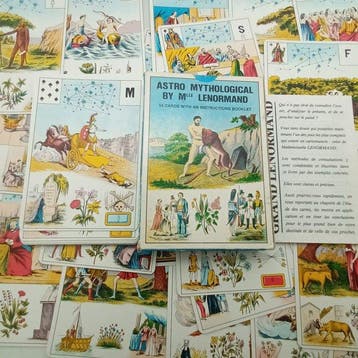 J.-M. Simon - Tarotkaarten - Grand Lenormand - Papier, Antiek en Kunst, Antiek | Boeken en Bijbels