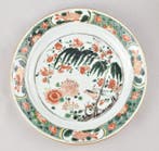 Schotel - A CHINESE FAMILLE VERTE PLATE DECORATED WITH BIRDS, Antiek en Kunst