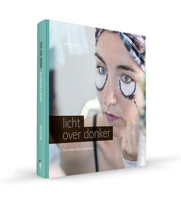 Licht over donker - Martine Sollie 9789082642407, Verzenden, Gelezen, Martine Sollie
