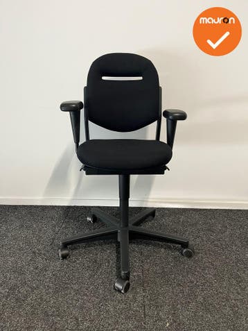 Ahrend 220 bureaustoel - 3D - nieuwe stoffering - 14 kleuren, Werkplek, Ophalen of Verzenden, Gebruikt, Stoel