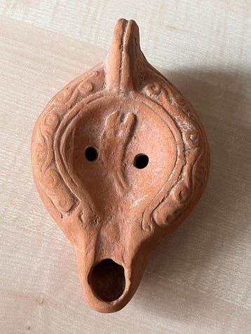 Oud-Romeins, Keizerrijk Terracotta Romeinse olielamp (Zonder