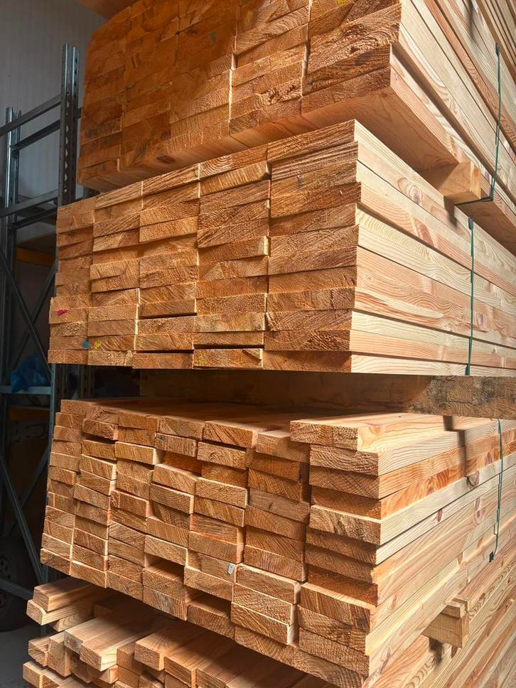 Meubelmakers opgelet! Gedroogd grenen in verschillende maten, Doe-het-zelf en Verbouw, Hout en Planken, Grenen, 300 cm of meer
