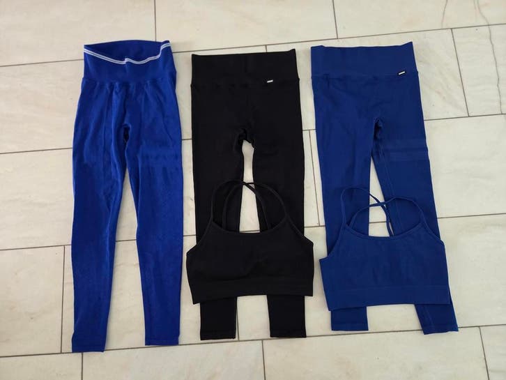 3 sportleggings van Stronger met 2 bhs, maat M en L, Kleding | Dames, Sportkleding, Blauw, Maat 38/40 (M), Zo goed als nieuw, Fitness of Aerobics