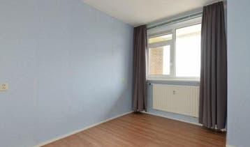 Te Huur 4 Kamer Appartement Wezelrade In Den Haag, Huizen en Kamers, Den Haag, Den Haag, Direct bij eigenaar, Appartement