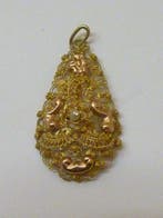 Hanger Antieke 14 karaat gouden streek hanger met filigrein,
