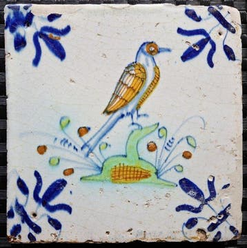 Tegel - Antieke tegel met vogel. - 1600-1650, Antiek en Kunst