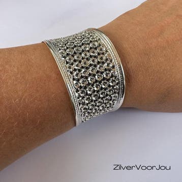 Handgemaakte 925 zilveren brede klemarmband met  bloemmotief, Verzenden, Nieuw, Zilver