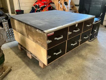 Online veiling: Houten ladenkisten/bedrijfswageninrichting