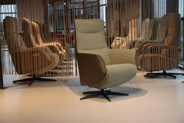 Sta op stoel De Toekomst TW-083N Stof/Leer 3 motoren+Accu, Huis en Inrichting, Fauteuils, Nieuw, Leer, Stof, Ophalen of Verzenden
