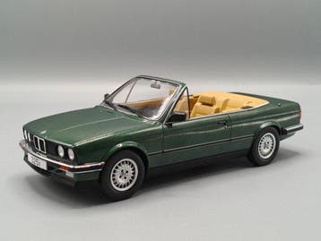 MCG (Model Car Group) 1:18 - Modelauto - BMW 325i E30, Nieuw